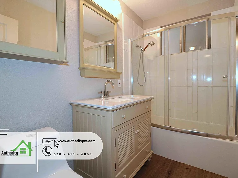 3457 Charles St — Photo 21