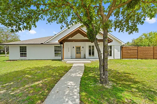 3008 N Britain Rd Photo 1