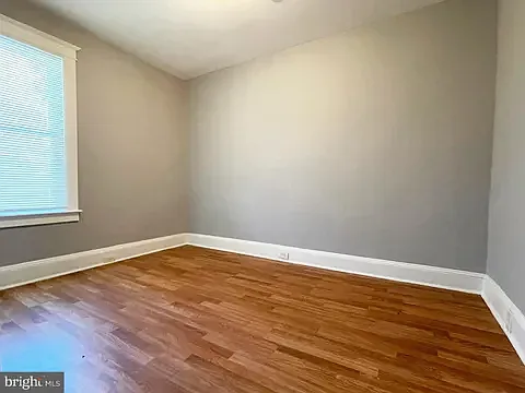 2 bed, 1.5 bath, 1400 sqft, $1,500 — Photo 3