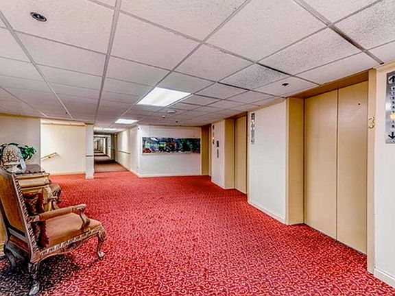 3rd image of 1 Bloomingdale Pl APT 816