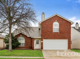 8959 Rushing River Dr, Fort Worth, TX 76118