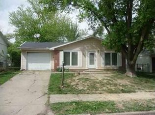 4127 W Hillmont Rd, Peoria, IL 61615