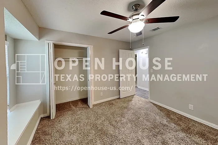 1523 Warwick Dr — Photo 11