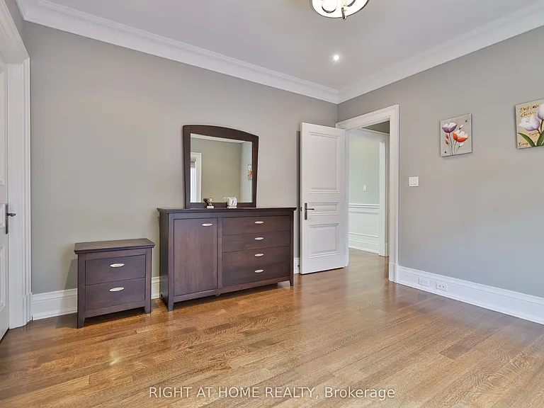 154 Munro Blvd — Photo 31