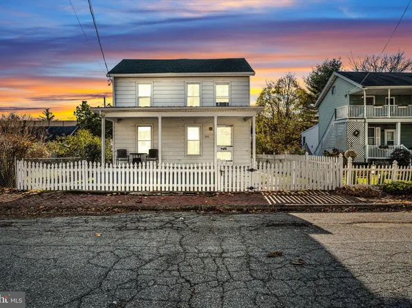 310 Juniata St, Dauphin, PA 17018