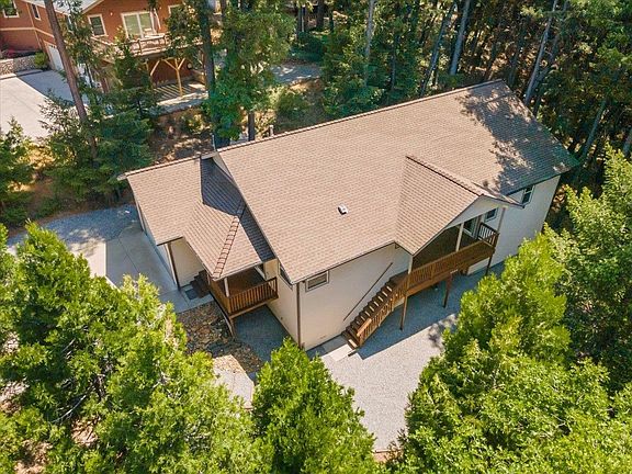 3rd image of 4608 Siskiyou Ave