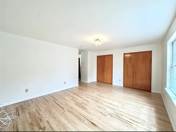 47 Jewett Avenue image 15 of 25