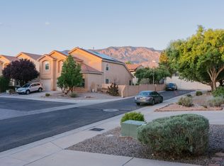 9232 Bluewood Ln NE, Albuquerque, NM 87122