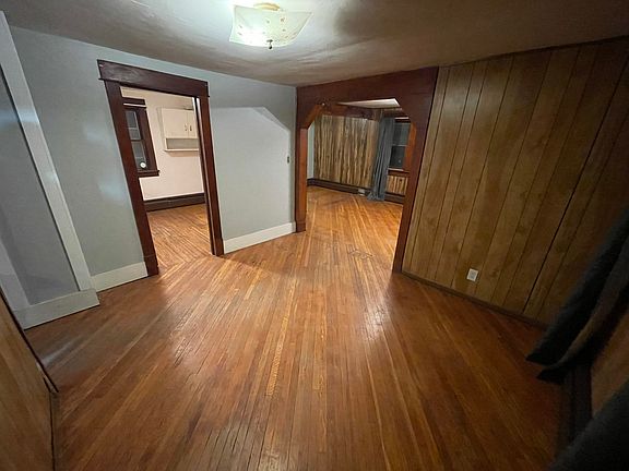 5th image of 3538 Grafton Ave #2