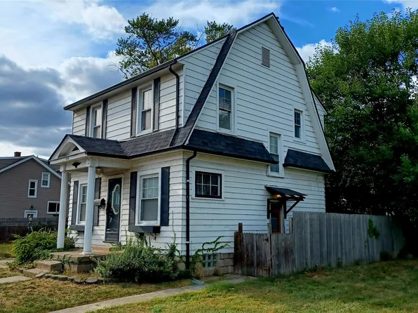 126 Clinton St, Wyandotte, MI 48192