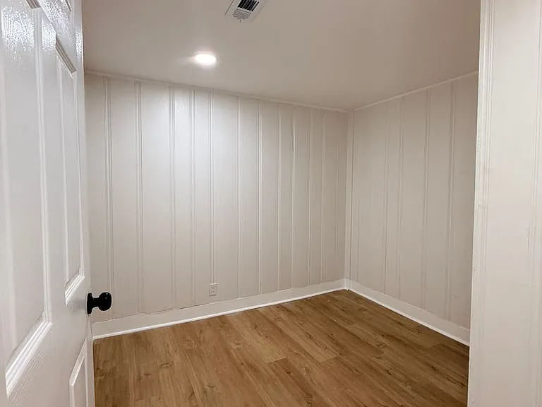 3556 N Wareingwood Dr — Photo 3