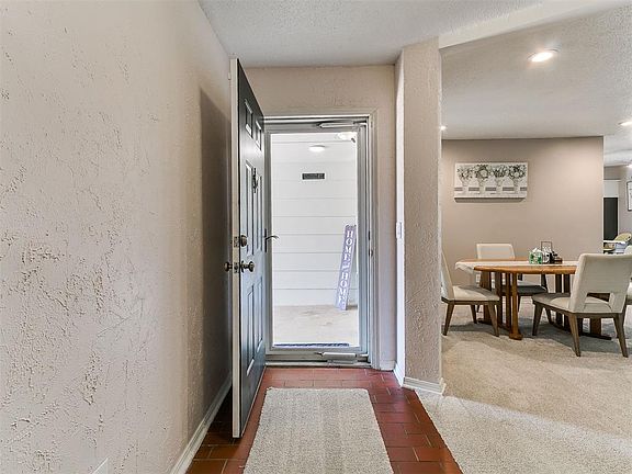 5th image of 603 E 27th St