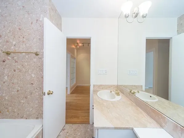 427 Humboldt Street image 34 of 68