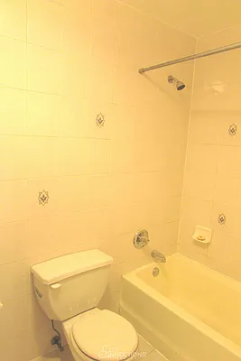 Rented by City Connections Realty | media 18