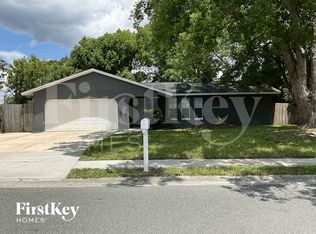 561 Monroe Ave, Apopka, FL 32703