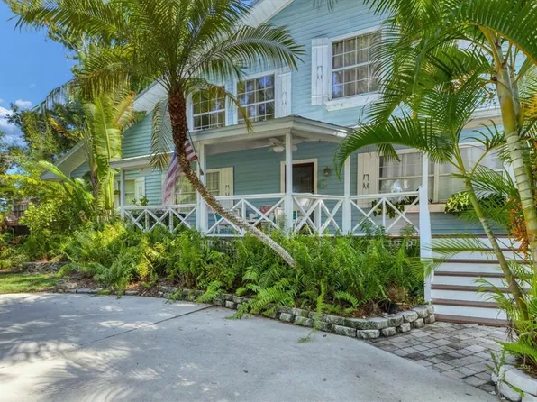 1730 Padre Ln, Englewood, FL 34223