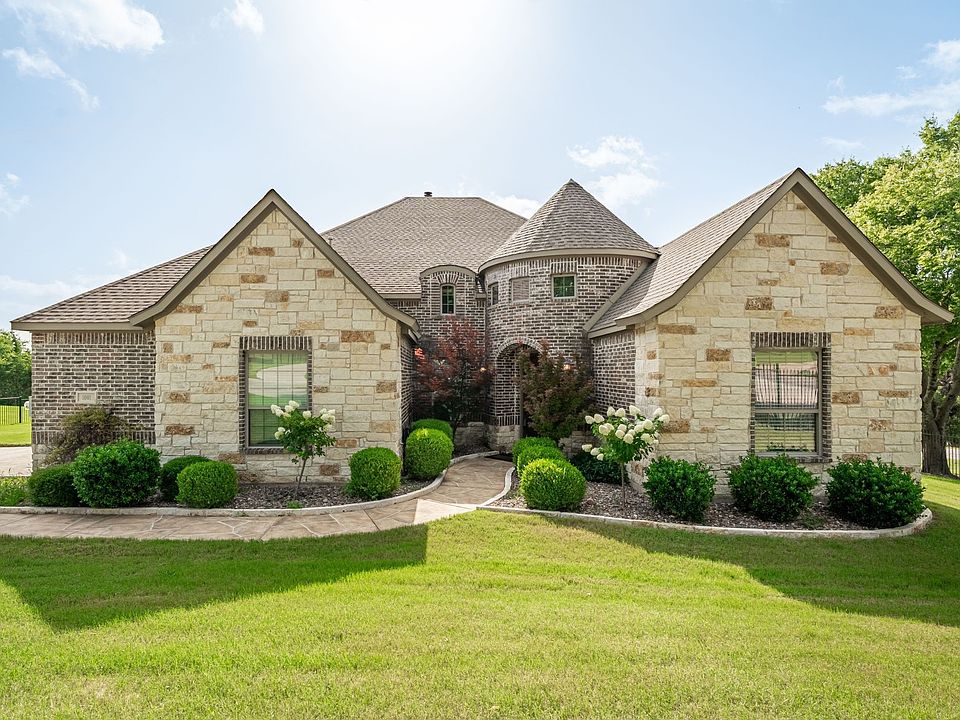 1st image of 1001 Hilltop Dr