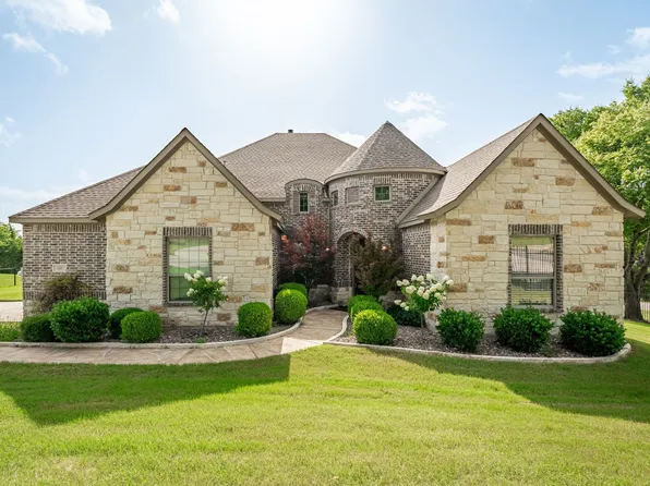 1001 Hilltop Dr, Lavon, TX 75166