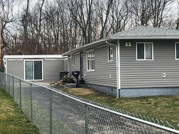 5th image of 298 Oberlin Ave