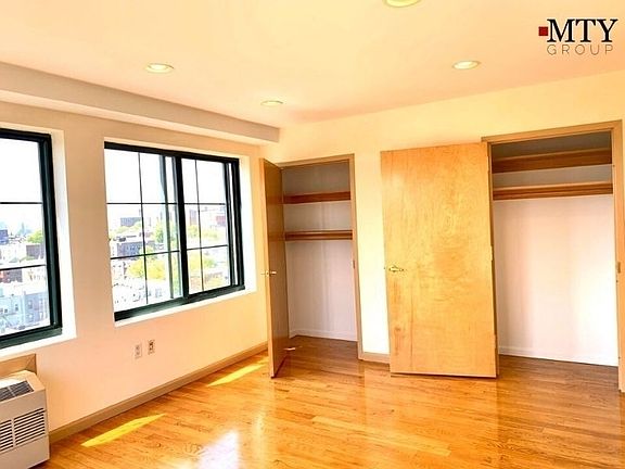 4th image of 58-28 44th Ave #10EE