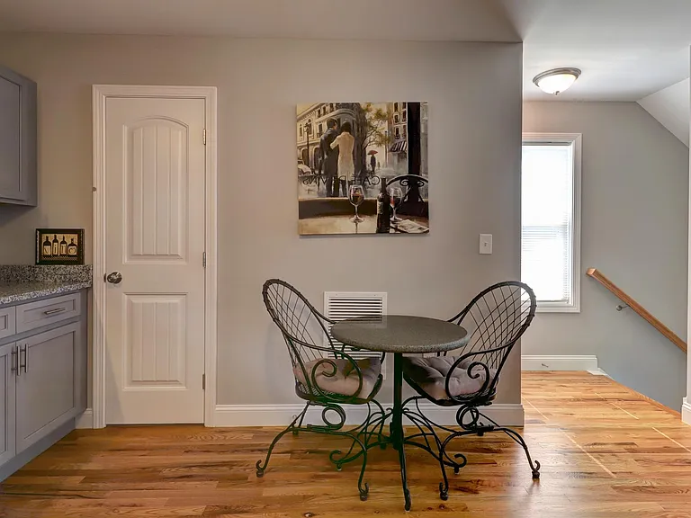 328 Meadowside Rd — Photo 10
