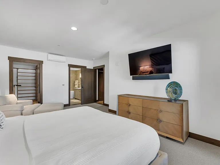 9 Beach Club Dr #214 — Photo 13
