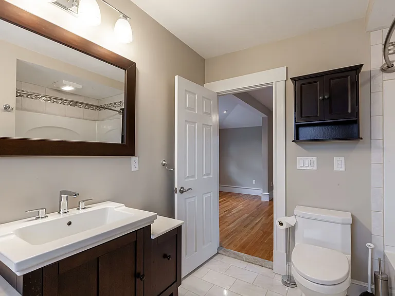 En-Suite Bathroom off Master Bedroom