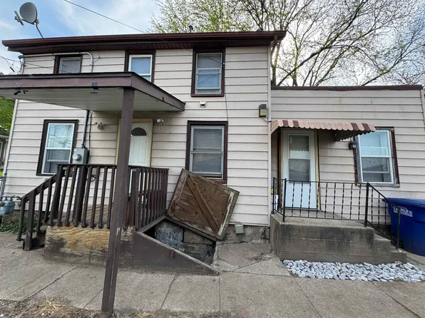 165 W 24th St, Dubuque, IA 52001