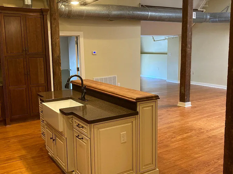 715 Sherman St #14 — Photo 3