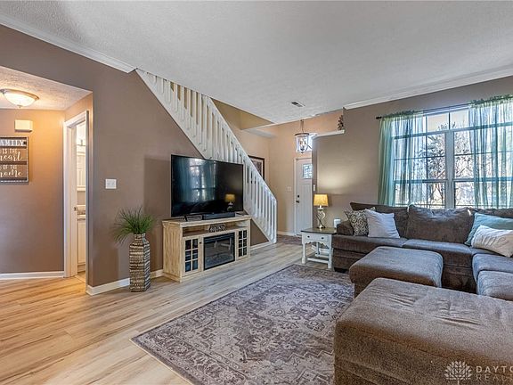 5th image of 2212 Polo Park Dr