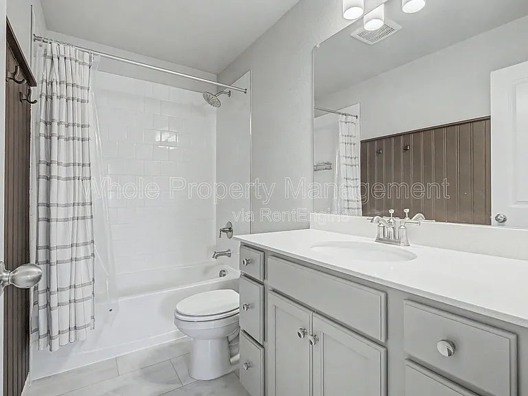 2291 Peregrine Dr — Photo 21