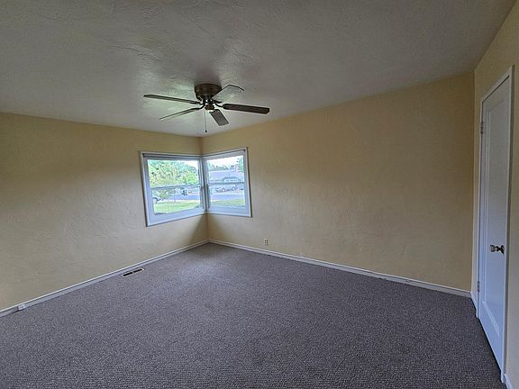 5th image of 2819 Merrywood Dr