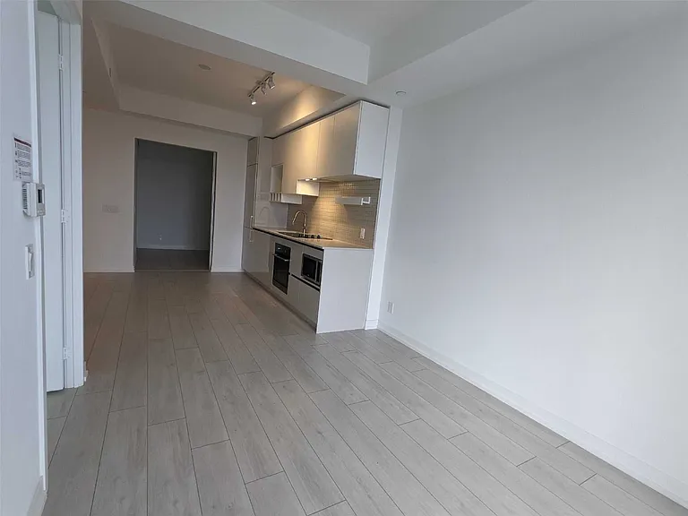 950 Portage Pkwy #609 — Photo 3