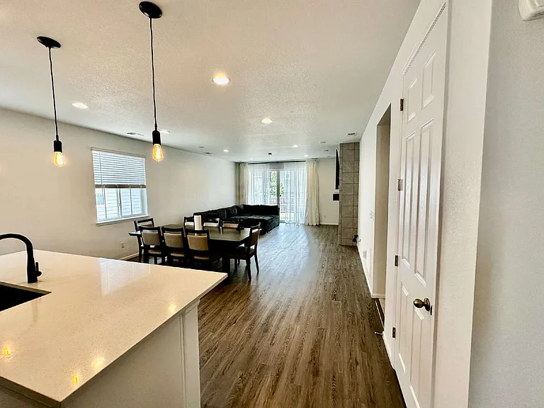 3983 Castle Vista Dr — Photo 14