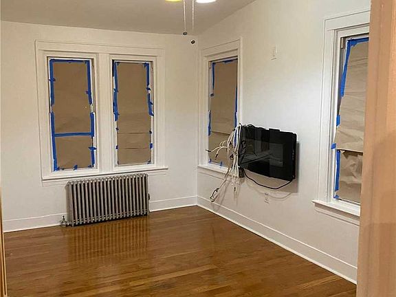 5th image of 111-41 167th St
