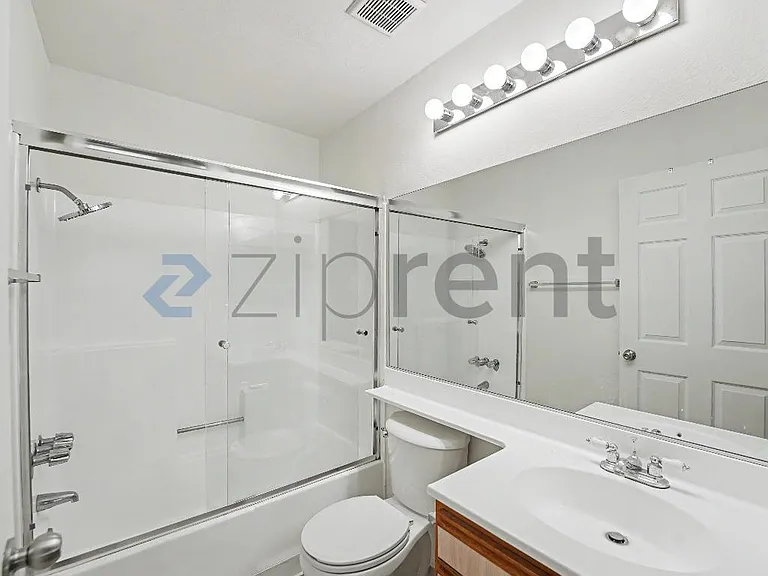 5051 Rosewood Ave #106 — Photo 17