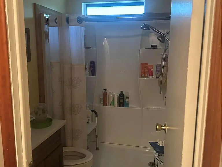 Emerald Pl — Photo 3