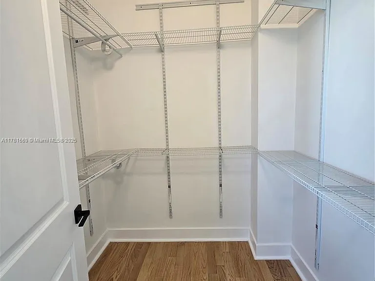 800 Claughton Island Dr #1205 — Photo 22