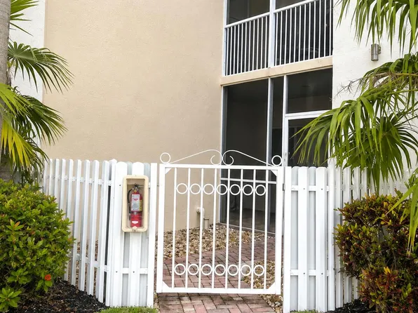 7775 YARDLEY Drive #115, Tamarac, FL 33321