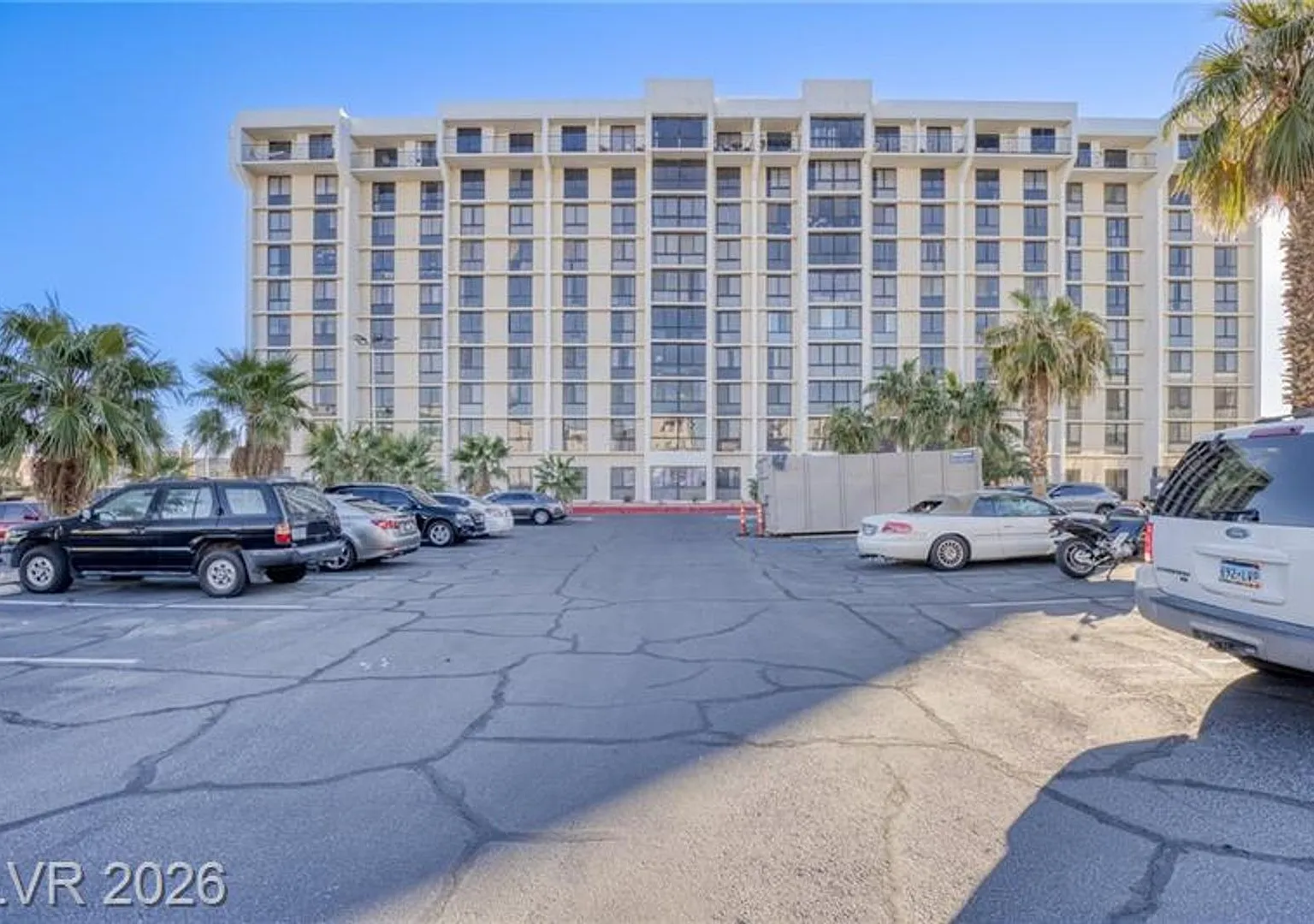 3930 University Center Dr — Photo 2