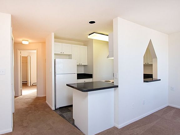 5th image of 52 Croton Ave #7B