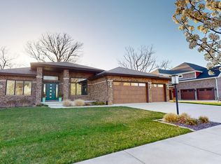 8926 Parrish Ave, Saint John, IN 46373