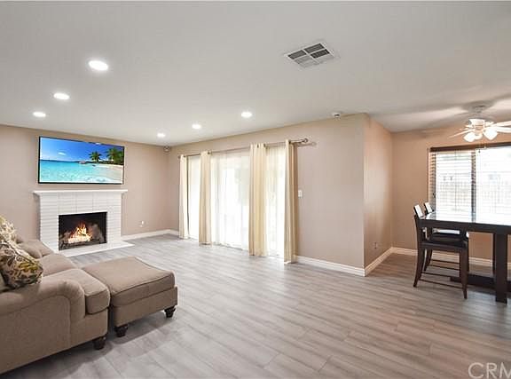 2nd image of 2618 Saint Elmo Dr