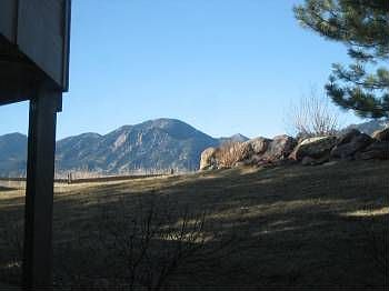 4th image of 1662 Bradley Dr