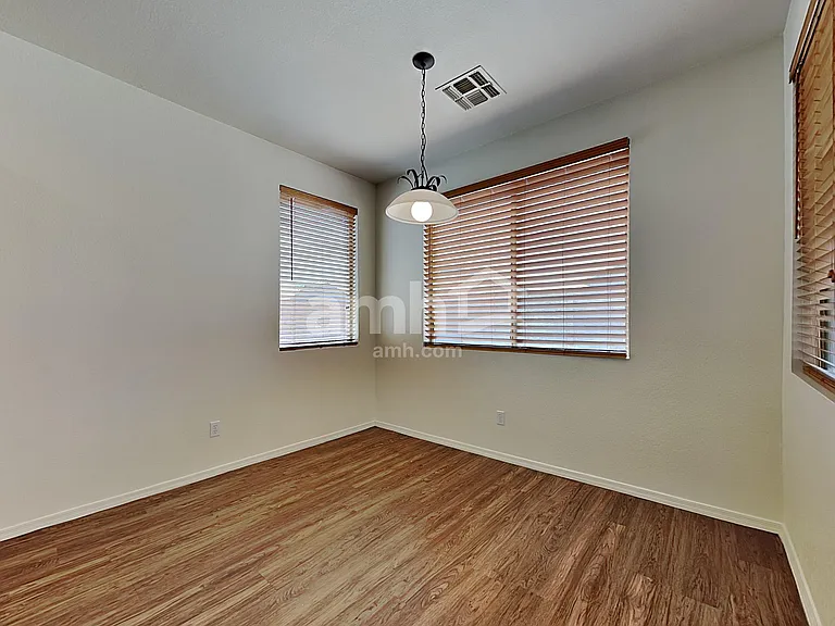 12363 W Jackson St — Photo 4