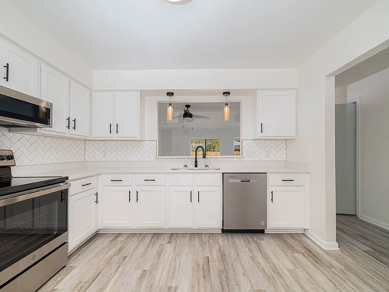 Turner Road Townhomes — Photo 7