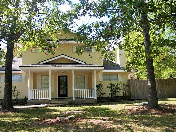 3rd image of 2 Dogwood Cir