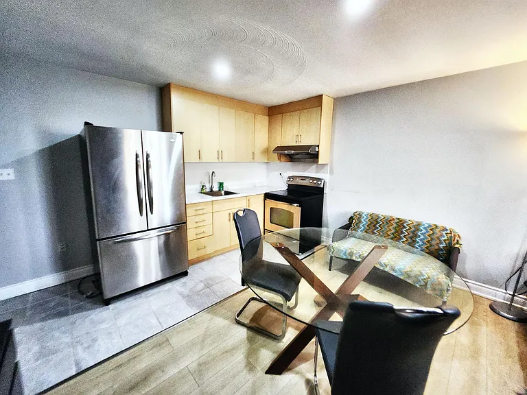 90 Napoli Dr — Photo 18