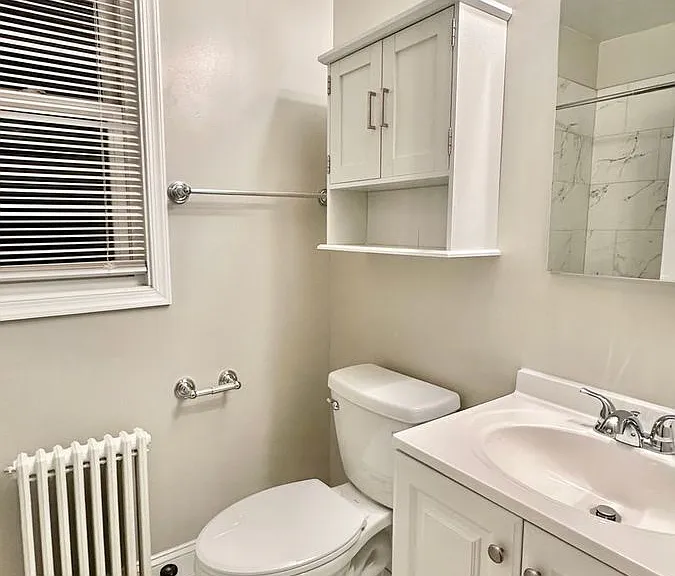 2040 N Vermont St #203 — Photo 14