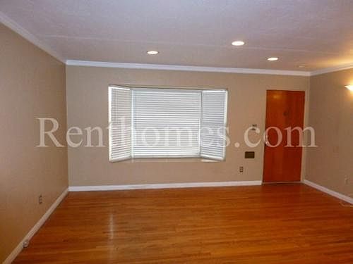 5th image of 6424 Estelle St